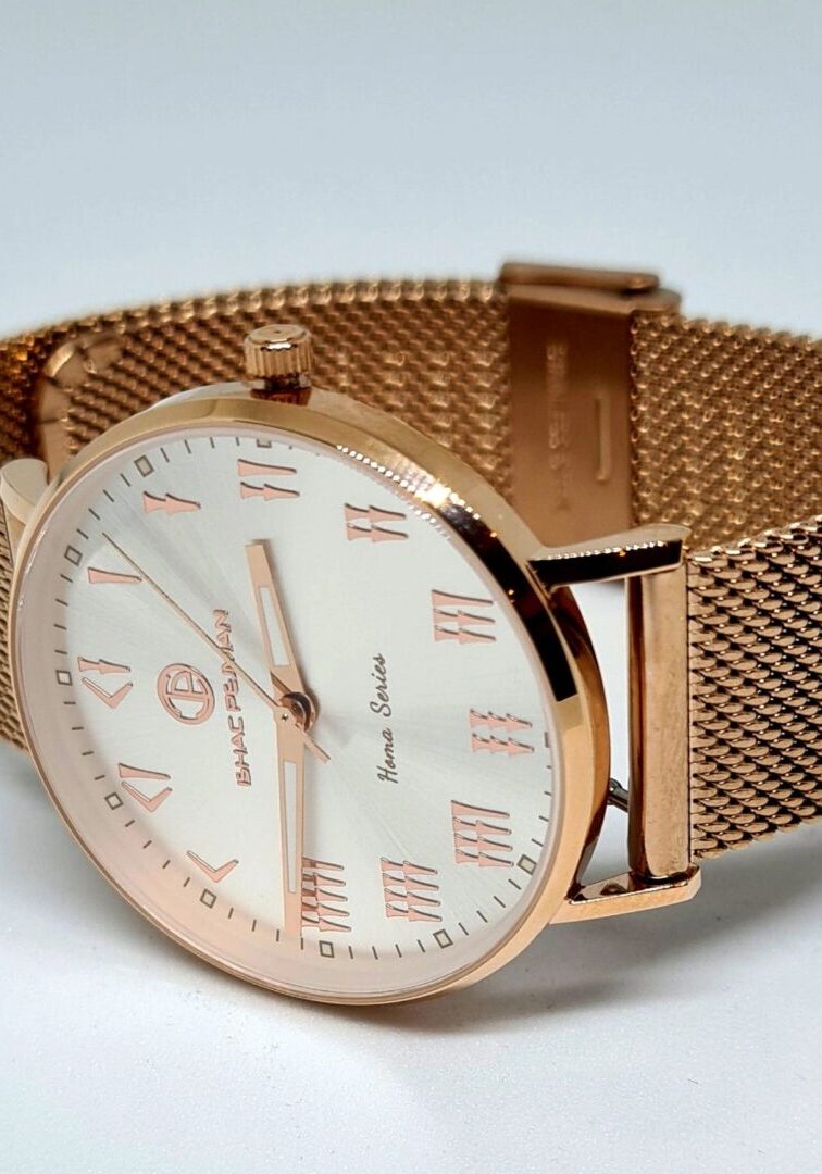 67f3ee209c413_Images16 A watch is shown with the face of it.